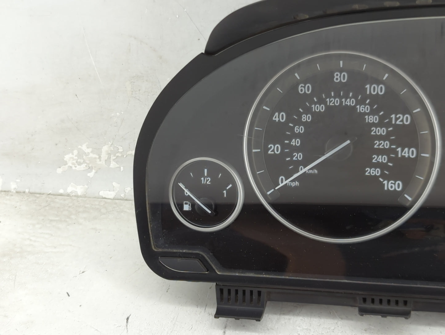 2011 Bmw 535i Instrument Cluster Speedometer Gauges P/N:25811511 9249343-01, 2119945-06 Miles: Fits OEM Used Auto Parts - Oe
