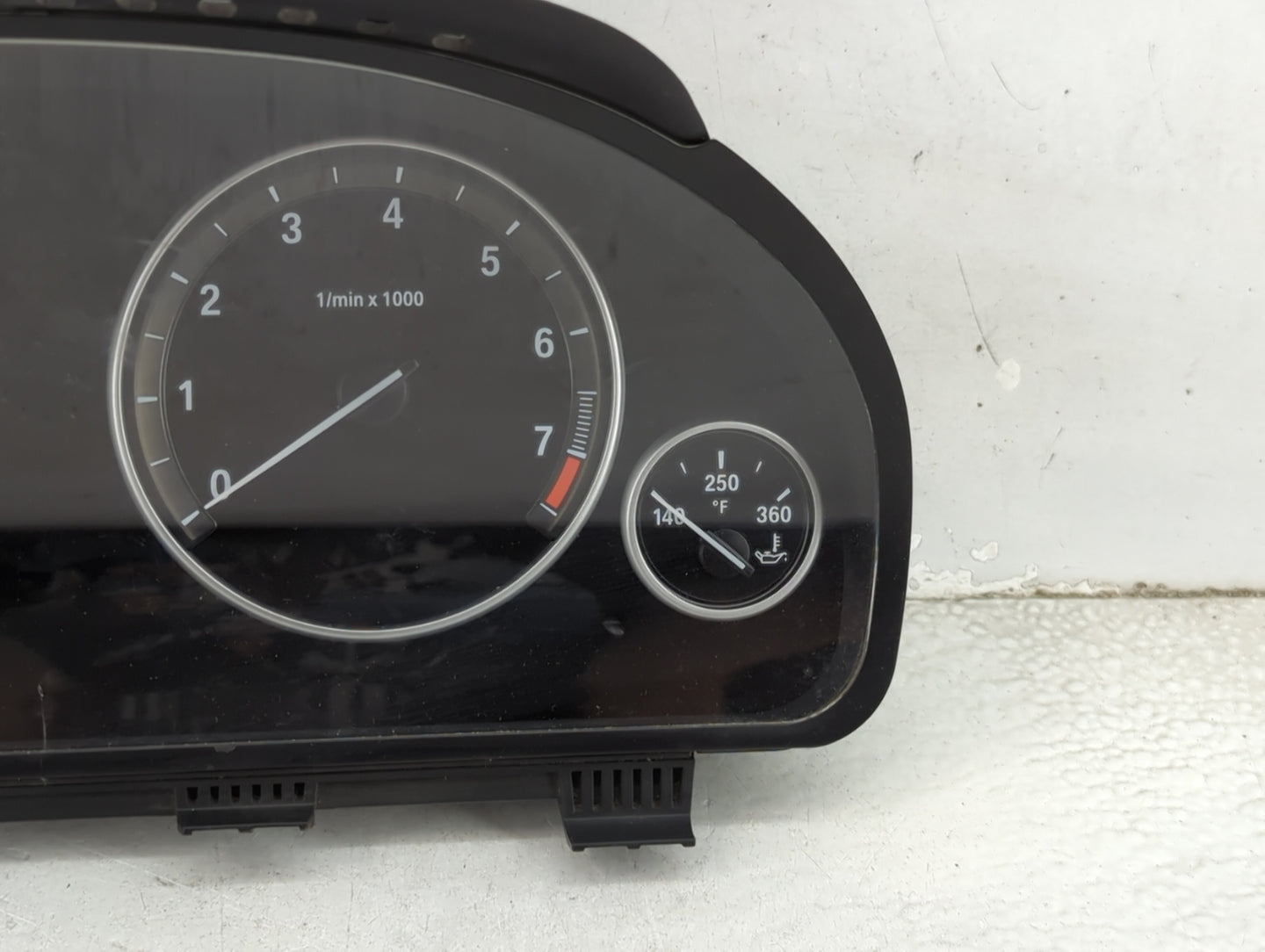 2011 Bmw 535i Instrument Cluster Speedometer Gauges P/N:25811511 9249343-01, 2119945-06 Miles: Fits OEM Used Auto Parts - Oe