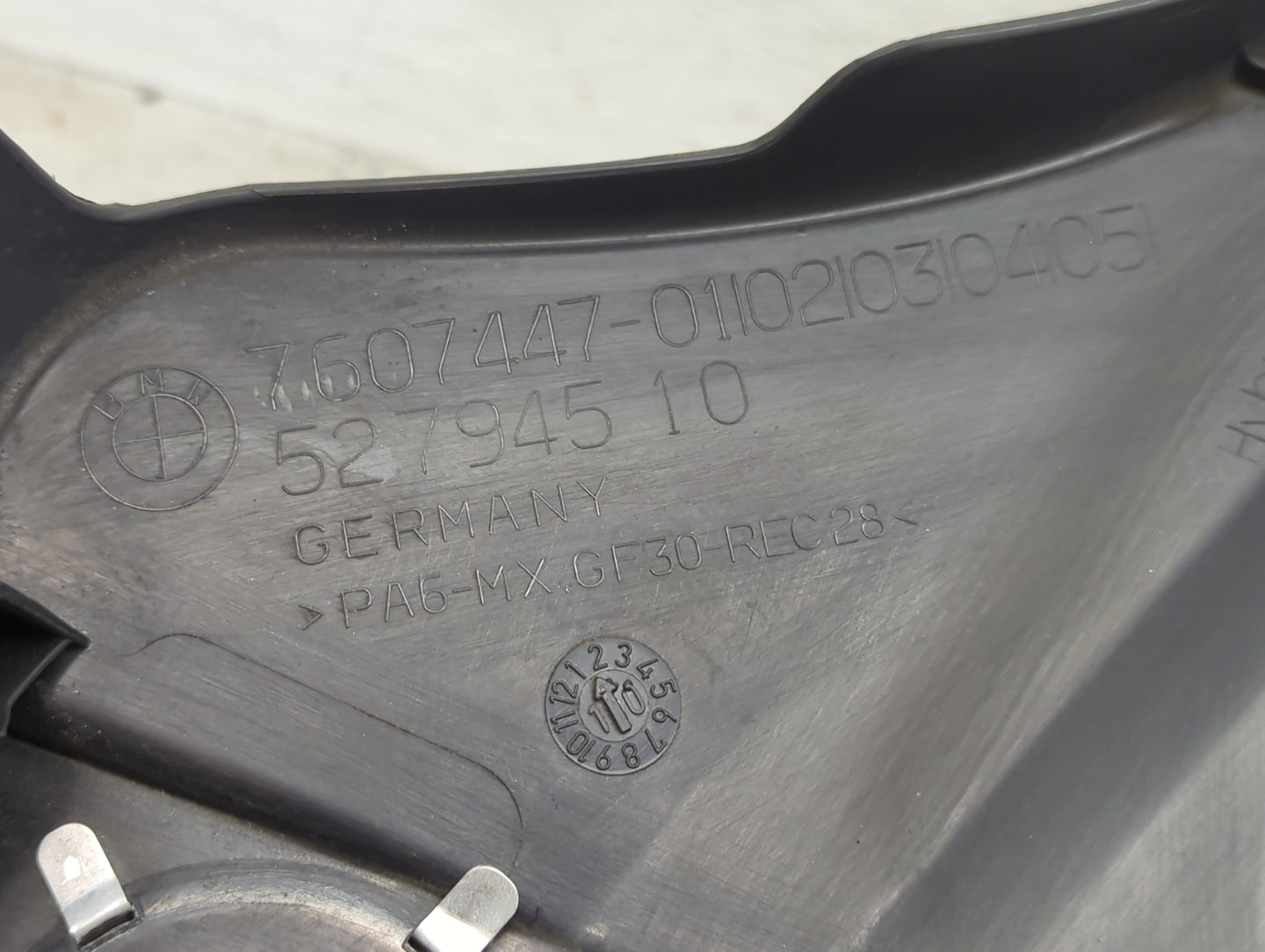 2011 Bmw 535i Engine Cover - Oemusedautoparts1.com