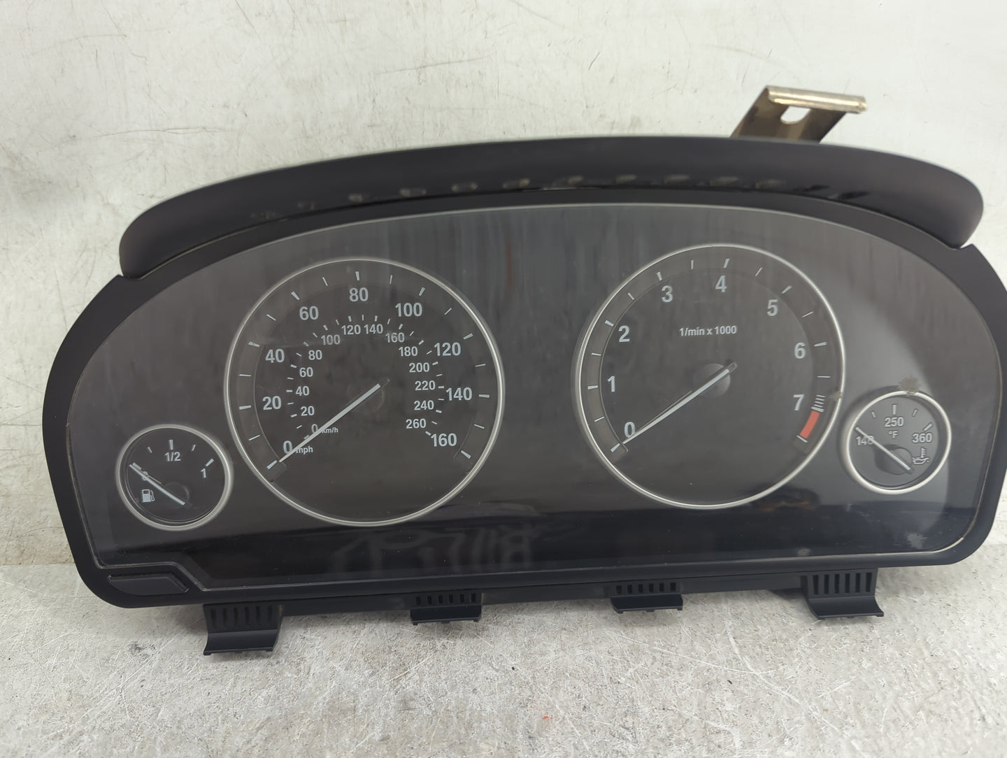 2011 Bmw 535i Instrument Cluster Speedometer Gauges P/N:9227606-01 2059559-05, 25811511, 1000040696 Miles:124K Fits OEM Used