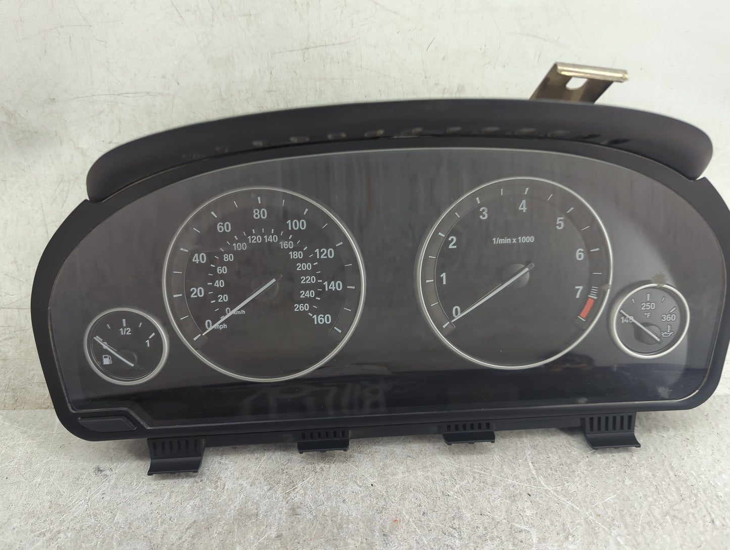 2011 Bmw 535i Instrument Cluster Speedometer Gauges P/N:9227606-01 2059559-05, 25811511, 1000040696 Miles:124K Fits OEM Used