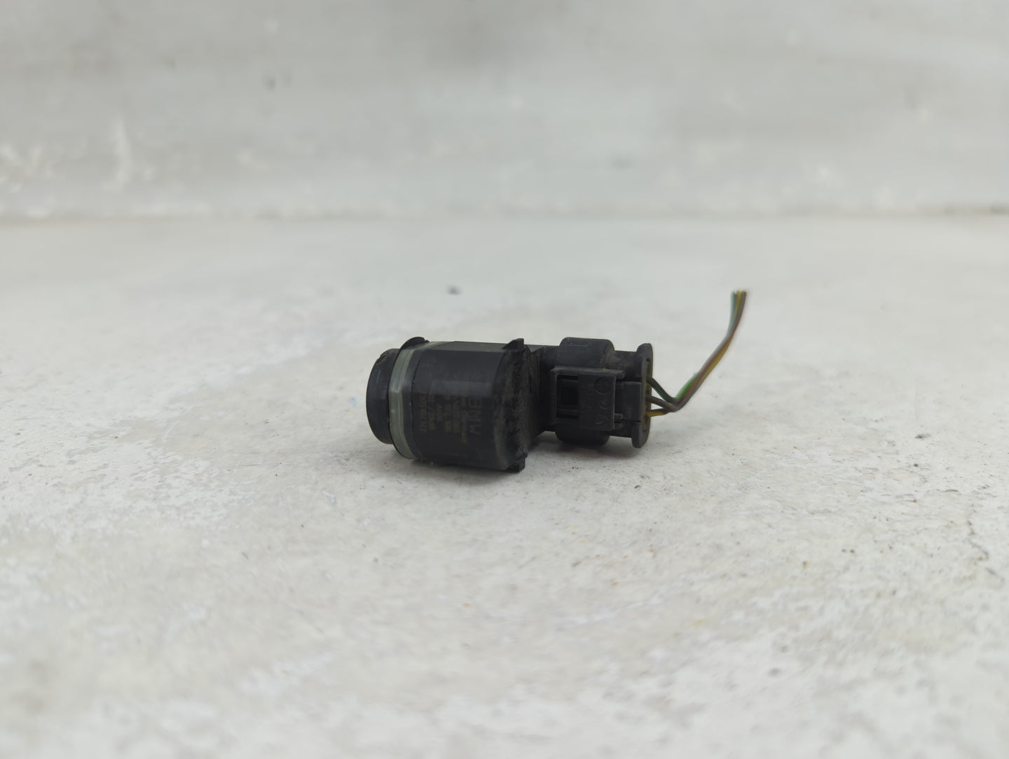 2011 Bmw 535i Front Park Assist Sensor Black 1456593 - Oemusedautoparts1.com