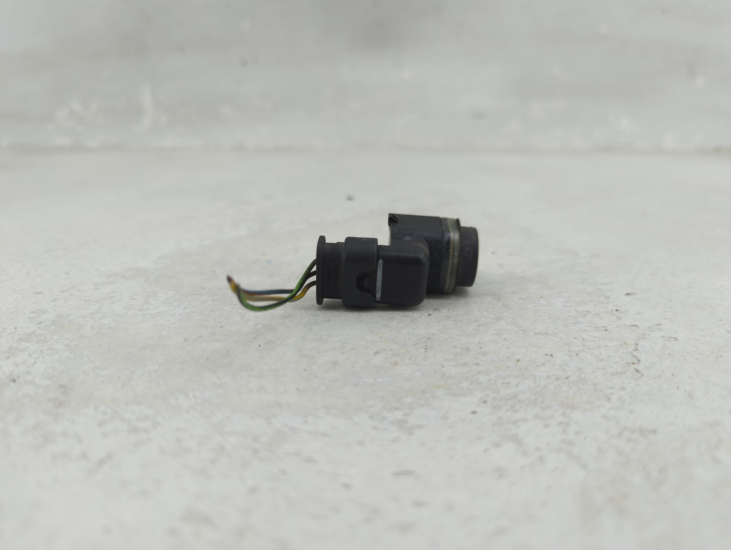 2011 Bmw 535i Front Park Assist Sensor Black 1456593 - Oemusedautoparts1.com