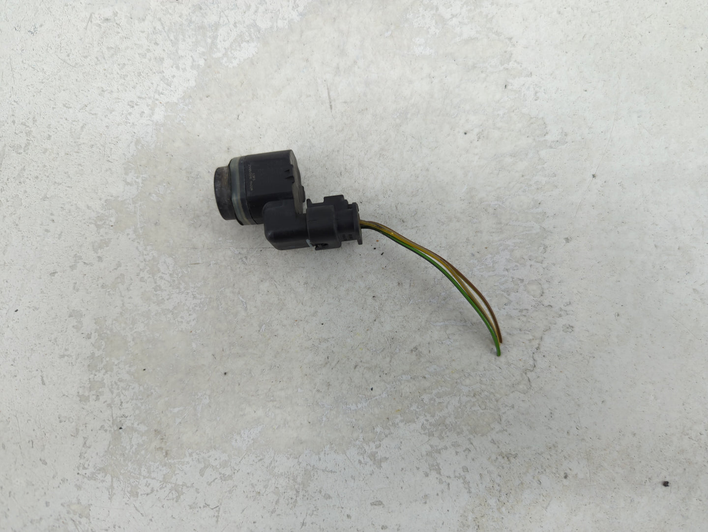 2011 Bmw 535i Front Park Assist Sensor Black 1456817 - Oemusedautoparts1.com