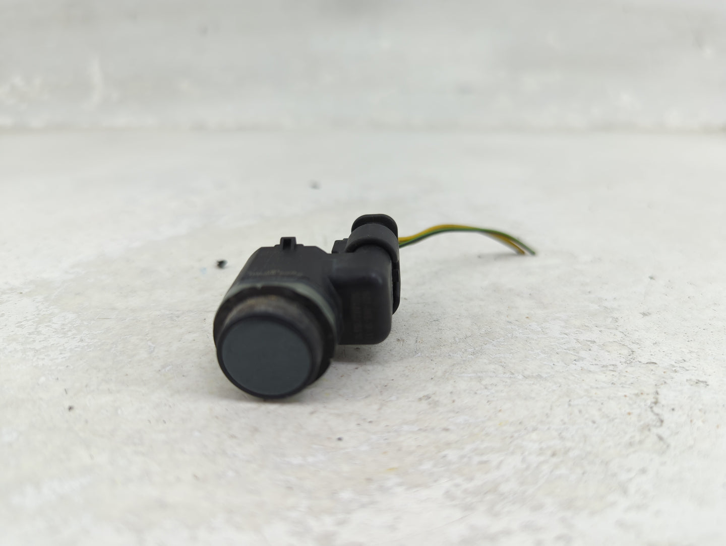 2011 Bmw 535i Front Park Assist Sensor Black 1456817 - Oemusedautoparts1.com
