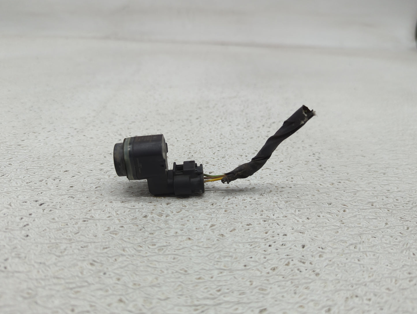 2011 Bmw 535i Front Park Assist Sensor Black - Oemusedautoparts1.com