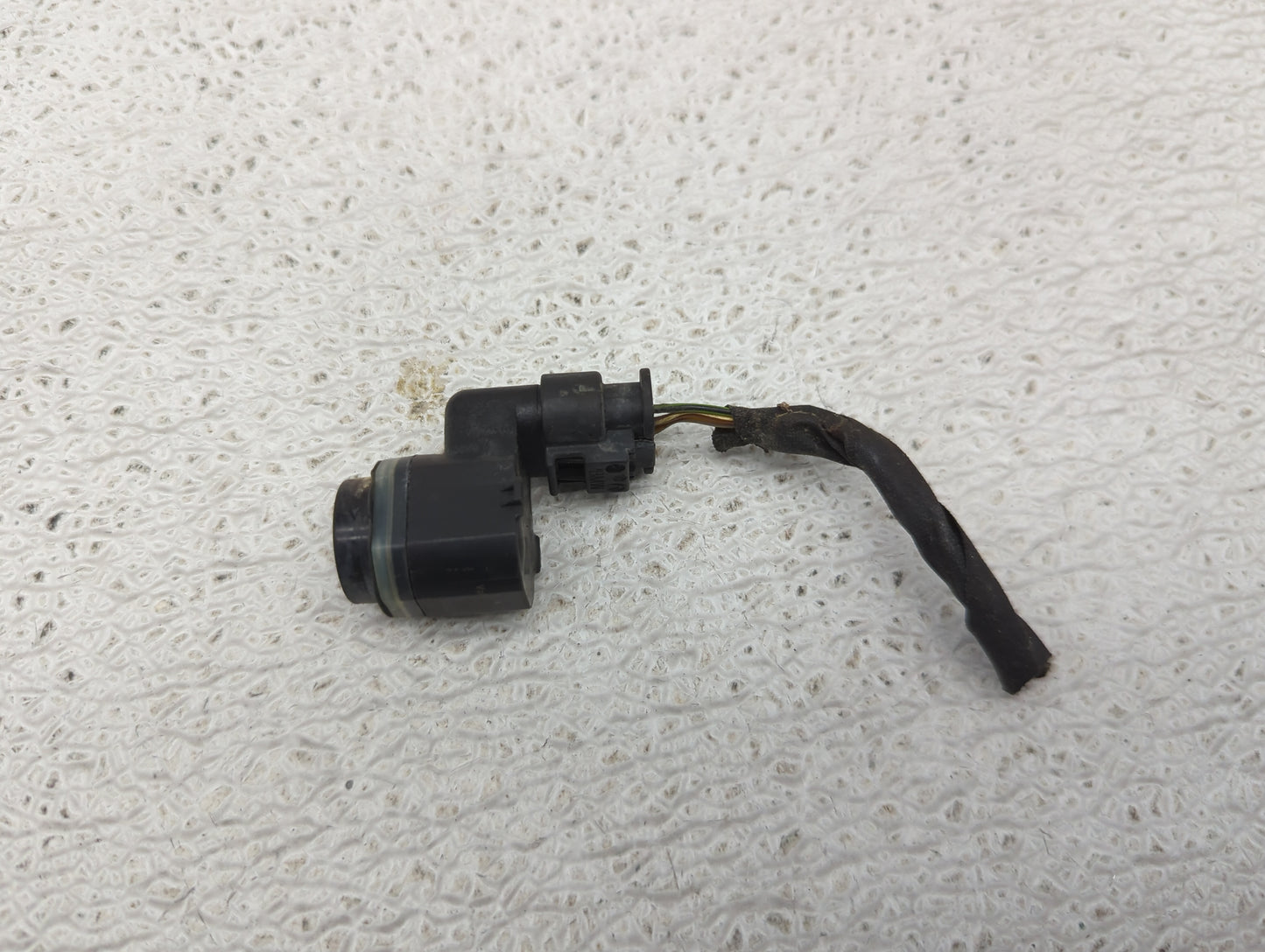 2011 Bmw 535i Front Park Assist Sensor Black - Oemusedautoparts1.com