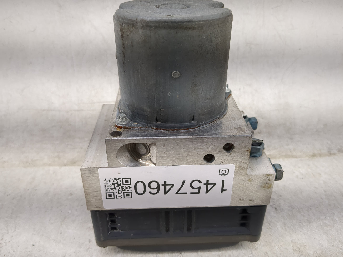 2011-2012 Bmw 535i ABS Pump Control Module Replacement P/N:0 265 250 339 Fits Fits 2011 2012 OEM Used Auto Parts - Oemusedau