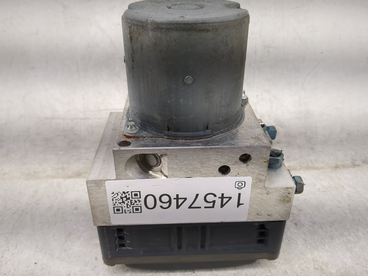 2011-2012 Bmw 535i ABS Pump Control Module Replacement P/N:0 265 250 339 Fits Fits 2011 2012 OEM Used Auto Parts - Oemusedau
