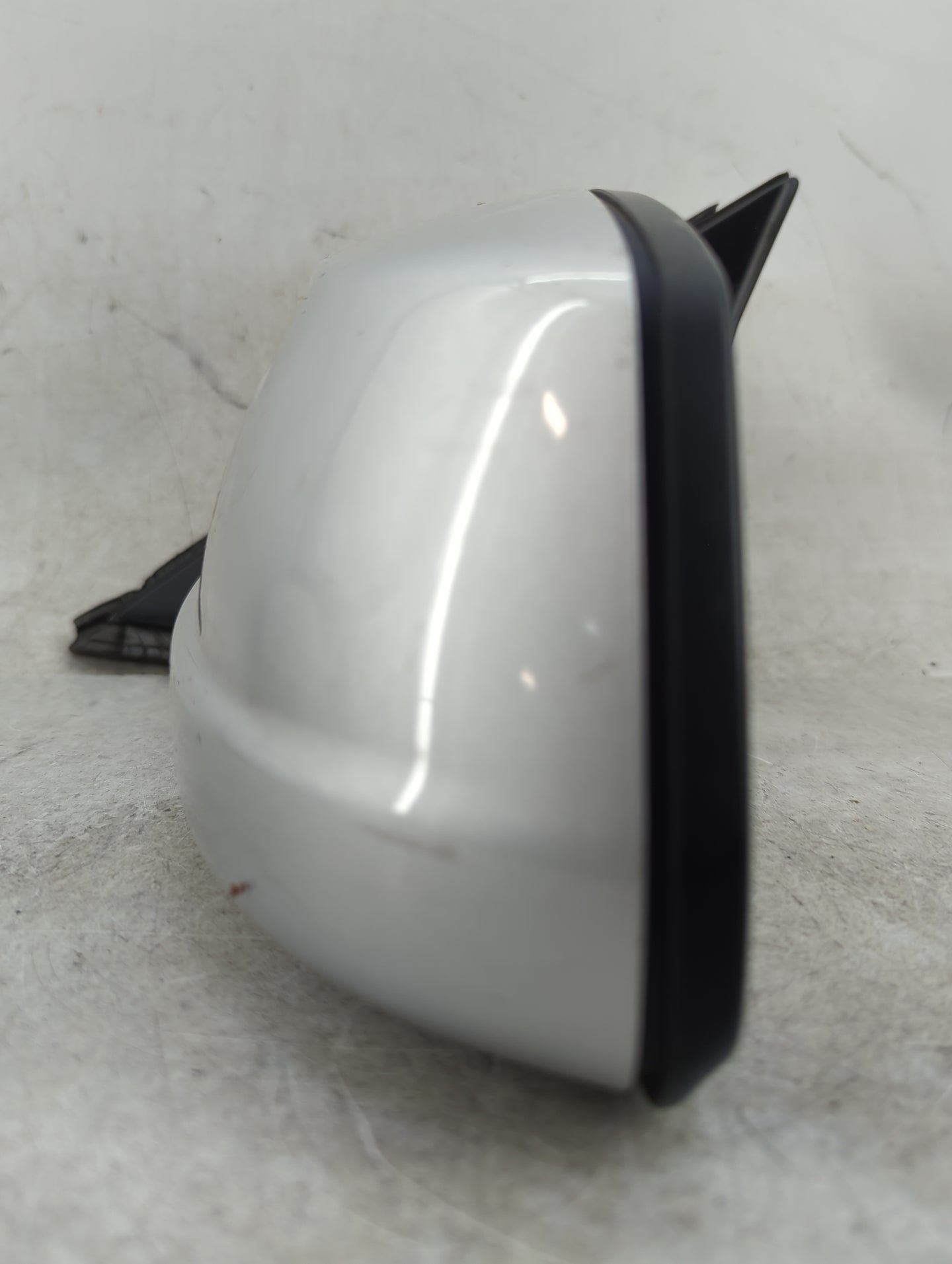 2011-2012 Bmw 535i Driver Side View Mirror - Left Door Mirror OEM Used - Oemusedautoparts1.com