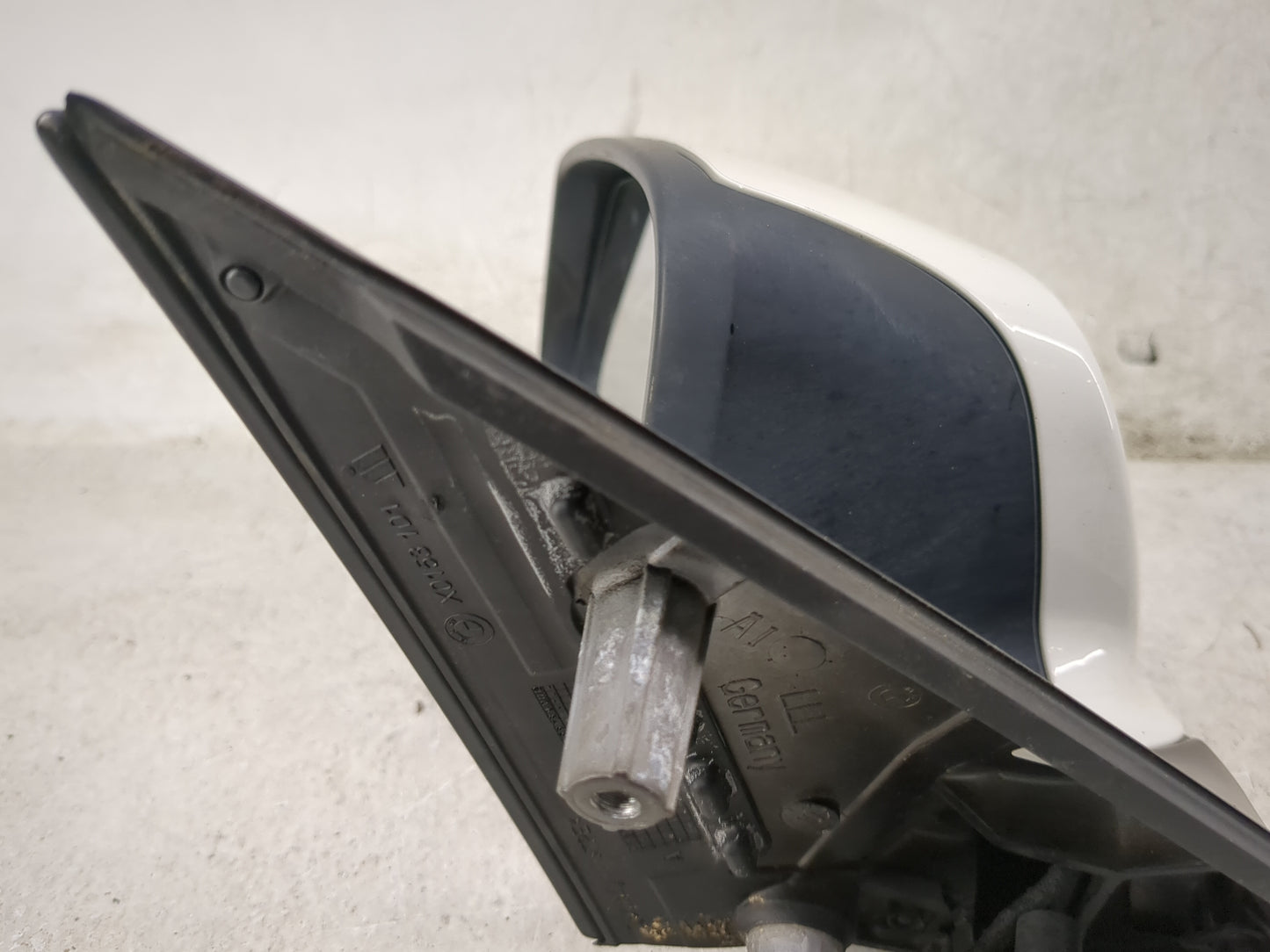 2011-2012 Bmw 535i Driver Side View Mirror - Left Door Mirror OEM Used - Oemusedautoparts1.com