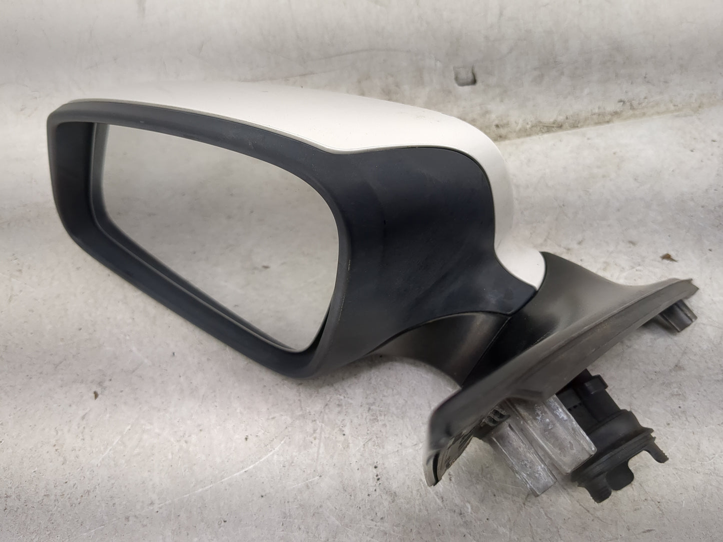 2011-2012 Bmw 535i Driver Side View Mirror - Left Door Mirror OEM Used - Oemusedautoparts1.com