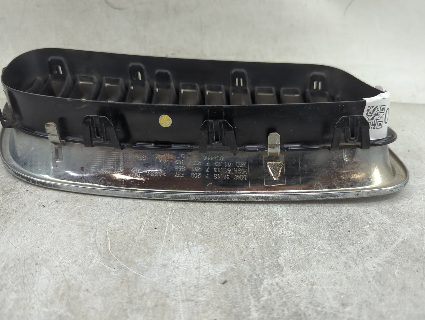 2011-2013 Bmw 535i Front Grille Bumper Not Included - Oemusedautoparts1.com