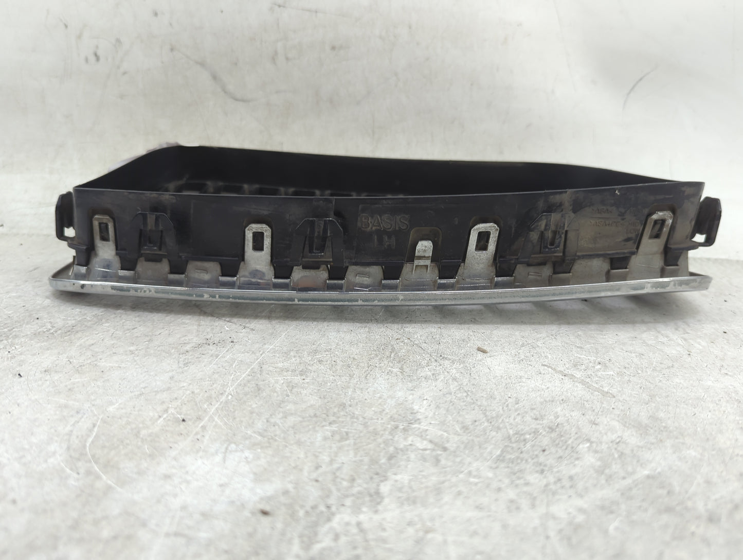 2011-2013 Bmw 535i Front Grille Bumper Not Included - Oemusedautoparts1.com