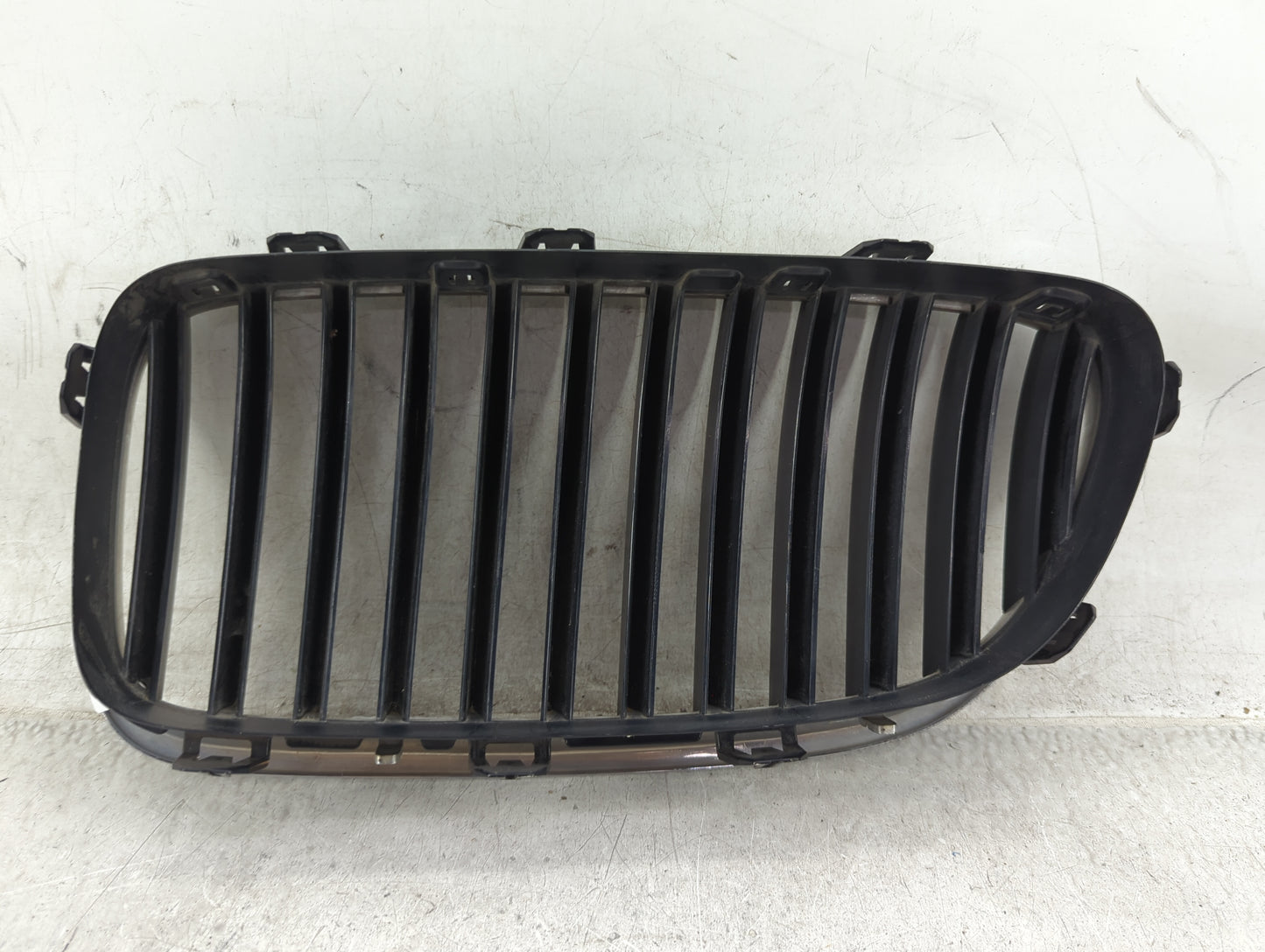 2011-2013 Bmw 535i Front Grille Bumper Not Included 1459767 - Oemusedautoparts1.com