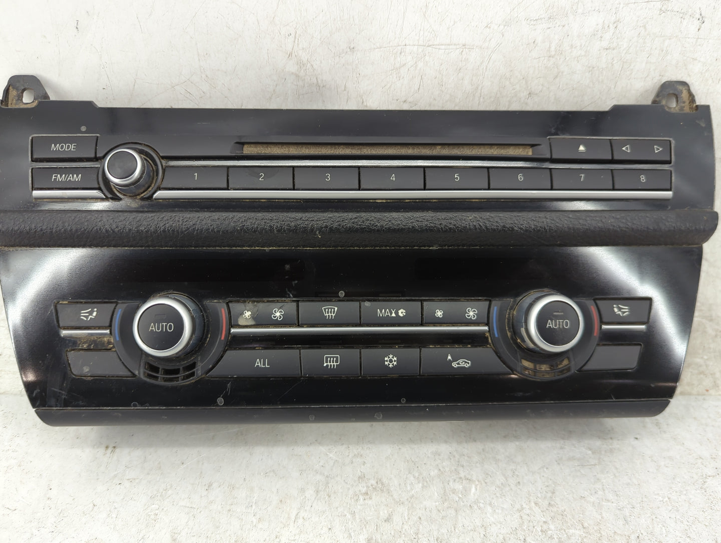 2011-2012 Bmw 535i Radio AM FM Cd Player Receiver Replacement P/N:9249701-01 9249701, 90025-265/0015 Fits Fits 2011 2012 OEM