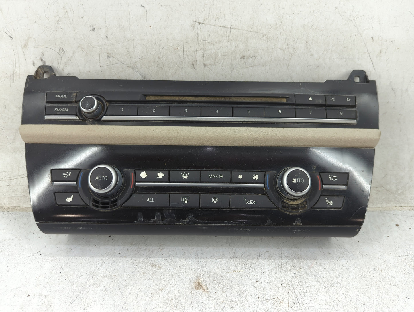 2011-2012 Bmw 535i Radio AM FM Cd Player Receiver Replacement P/N:9249700-01 90025-266/0015 Fits Fits 2011 2012 OEM Used Aut