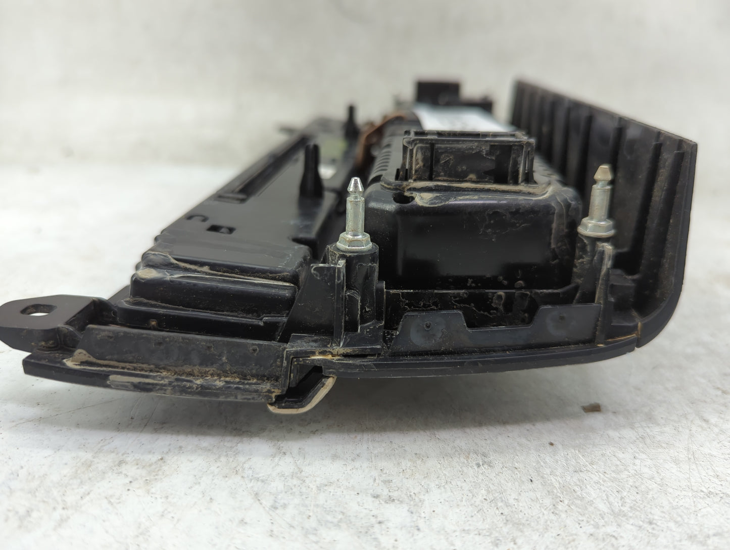 2011-2012 Bmw 535i Radio AM FM Cd Player Receiver Replacement P/N:9249700-01 90025-266/0015 Fits Fits 2011 2012 OEM Used Aut