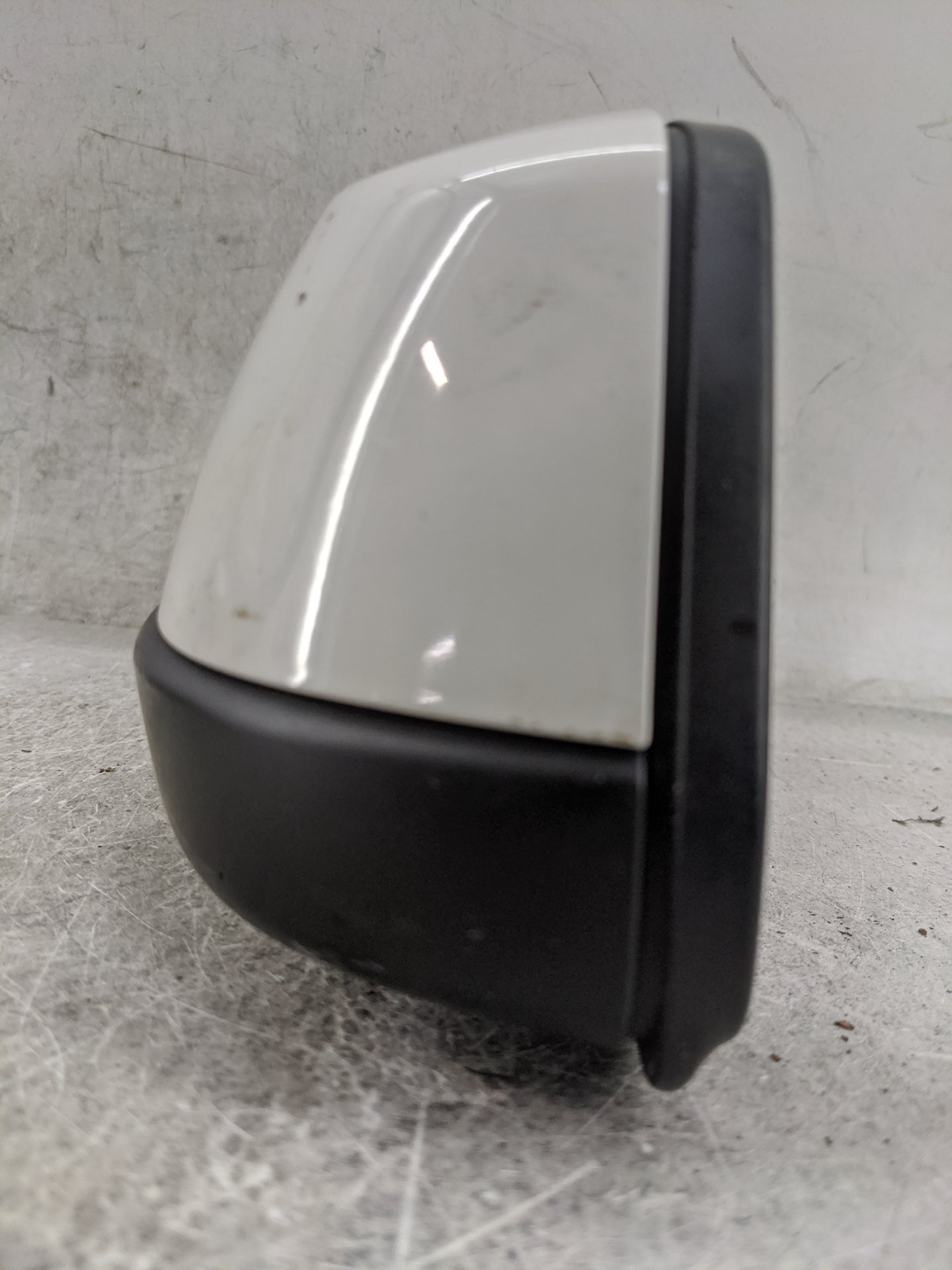 2011-2012 Bmw 535i Driver Side View Mirror - Left Door Mirror OEM Used - Oemusedautoparts1.com