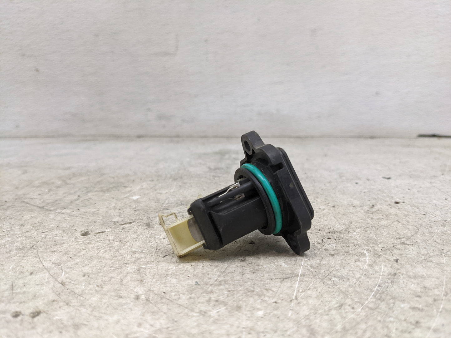 2011-2016 Bmw 535i Mass Air Flow Meter Maf - Oemusedautoparts1.com