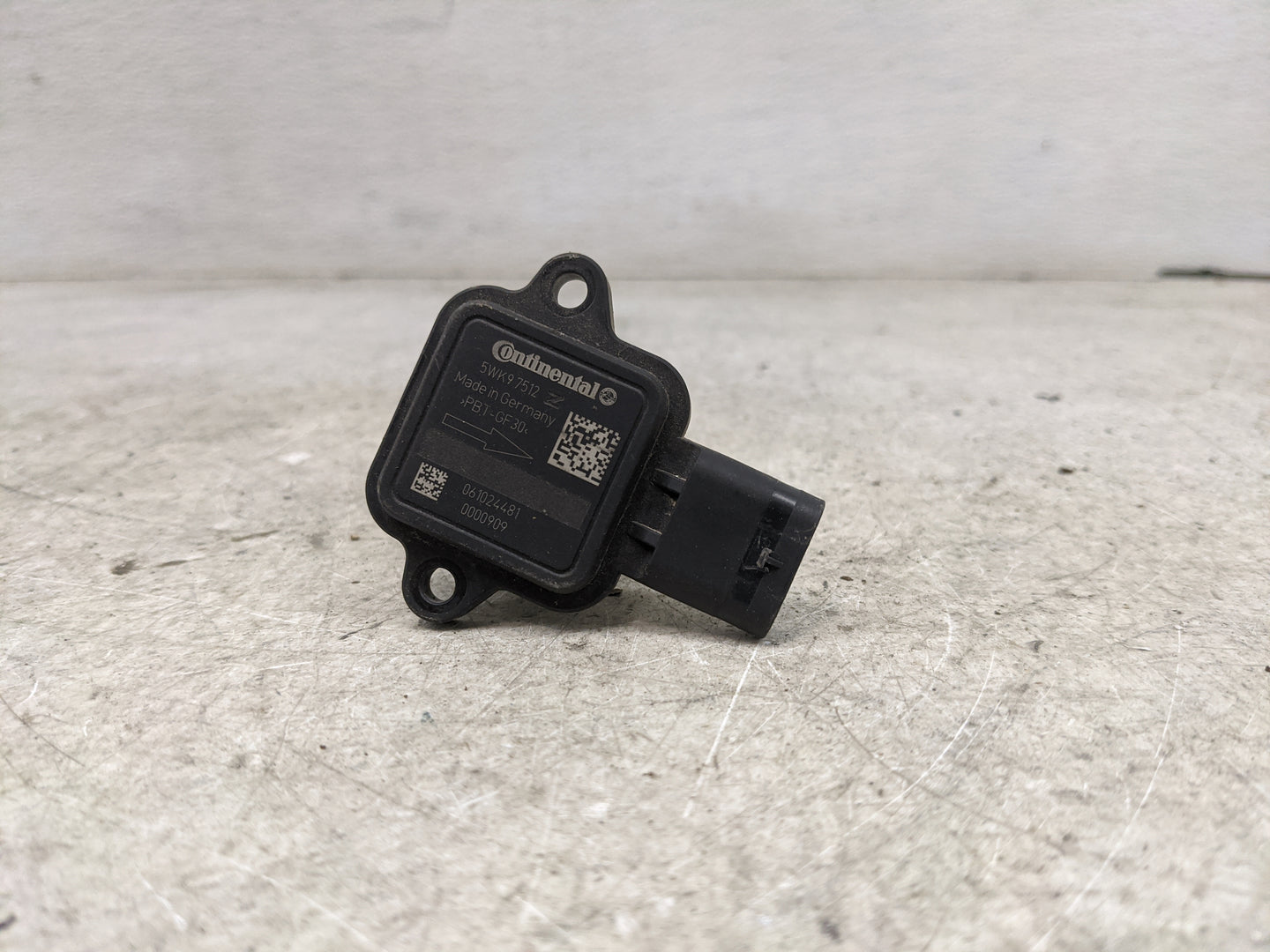 2011-2016 Bmw 535i Mass Air Flow Meter Maf - Oemusedautoparts1.com