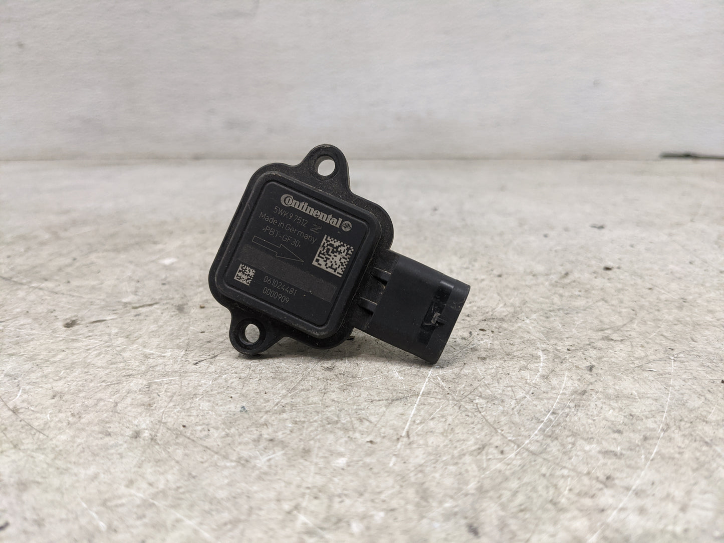 2011-2016 Bmw 535i Mass Air Flow Meter Maf - Oemusedautoparts1.com