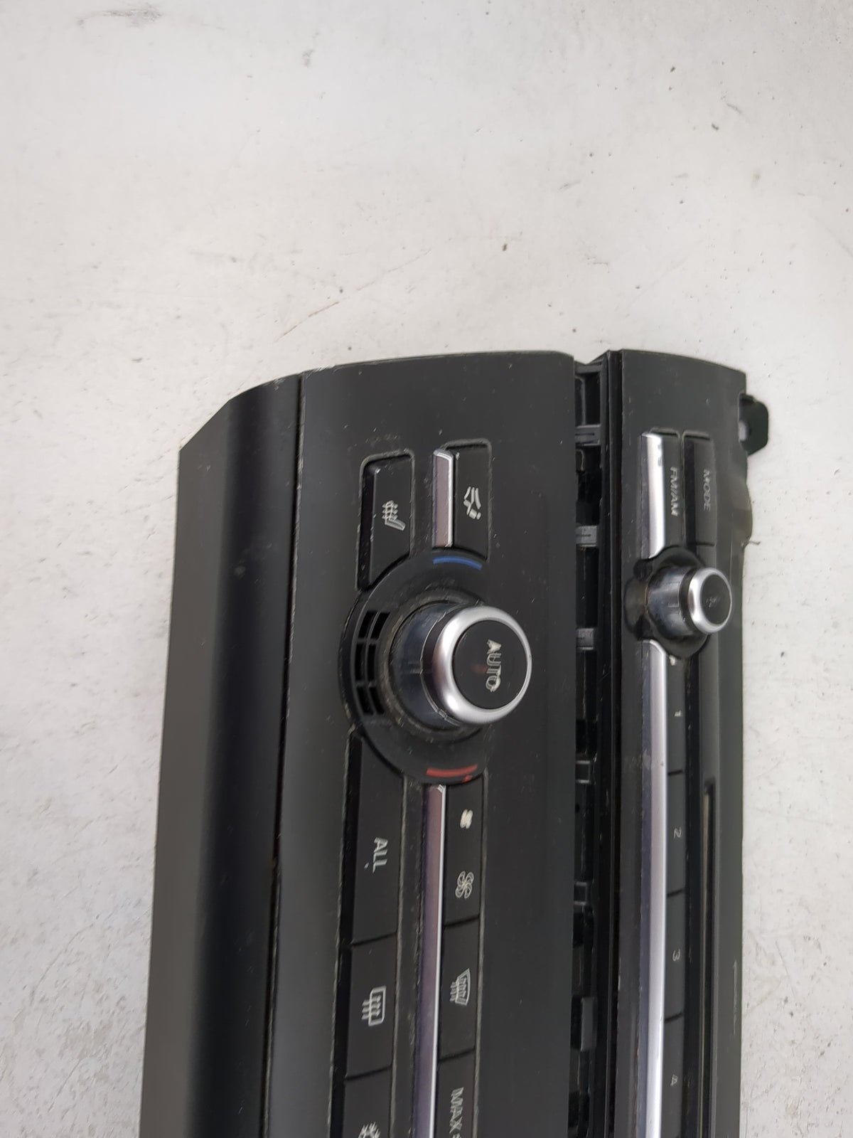 2011-2016 Bmw 535i Climate Control Module Temperature AC/Heater Replacement P/N:9233635-01 90C25-266/0008 Fits OEM Used Auto