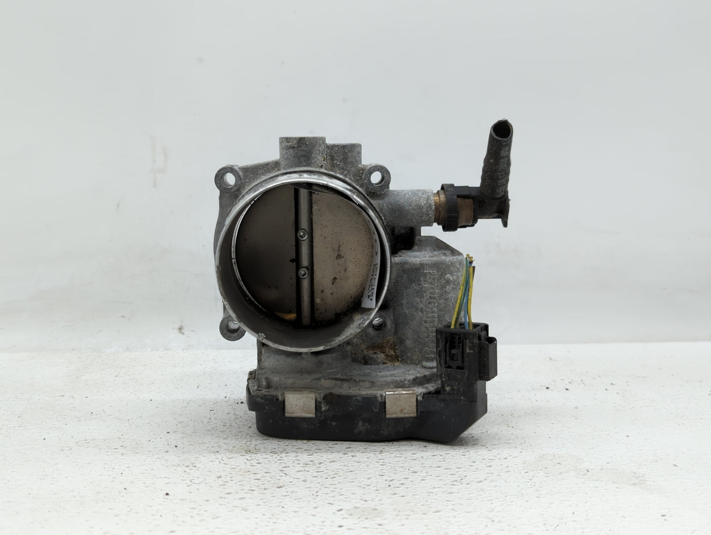 2010-2017 Bmw 535i Throttle Body P/N:7597871 1354 7597871 Fits Fits 2010 2011 2012 2013 2014 2015 2016 2017 2018 2019 OEM Us