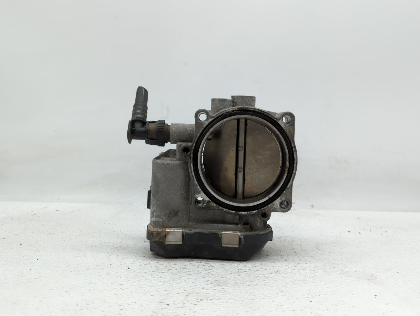 2010-2017 Bmw 535i Throttle Body P/N:7597871 1354 7597871 Fits Fits 2010 2011 2012 2013 2014 2015 2016 2017 2018 2019 OEM Us