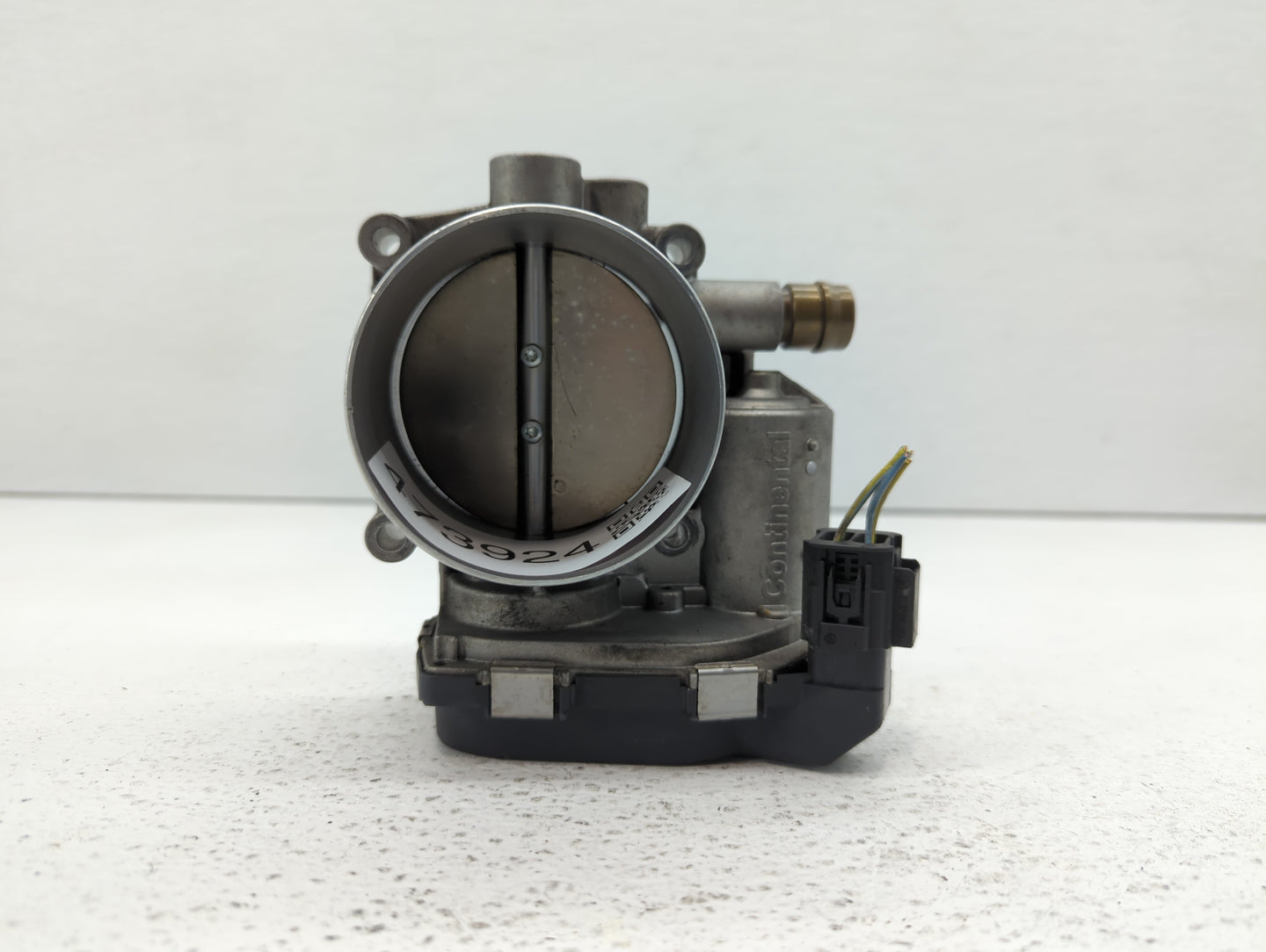 2010-2017 Bmw 535i Throttle Body P/N:1354 7597871-01 1354 7597871-03 Fits OEM Used Auto Parts - Oemusedautoparts1.com