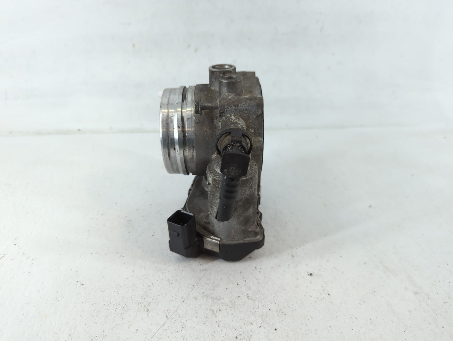 2010-2017 Bmw 535i Throttle Body P/N:1354 7597871-01 Fits Fits 2010 2011 2012 2013 2014 2015 2016 2017 2018 2019 2020 OEM Us