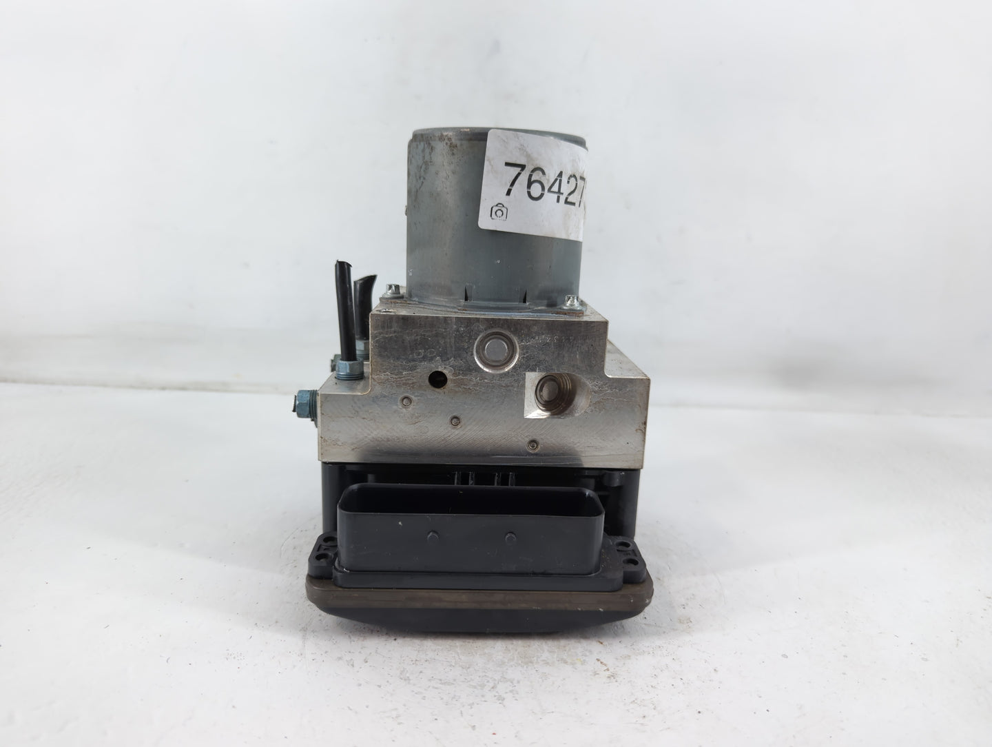 2011 Bmw 535i ABS Pump Control Module Replacement P/N:0 265 250 343 Fits OEM Used Auto Parts - Oemusedautoparts1.com