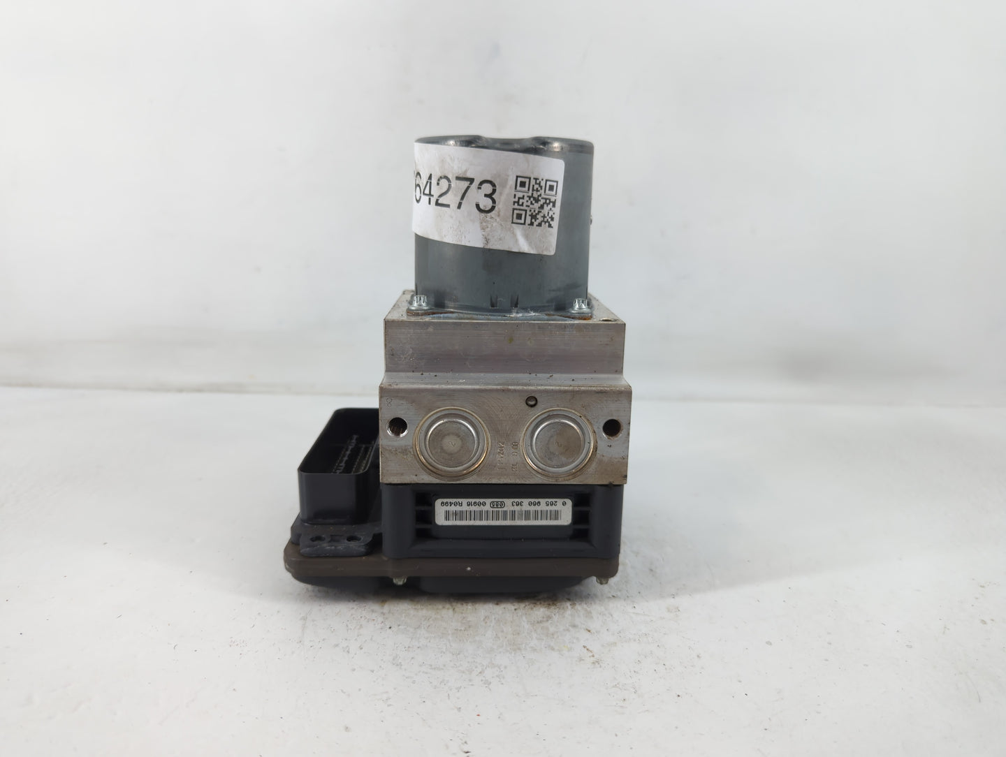 2011 Bmw 535i ABS Pump Control Module Replacement P/N:0 265 250 343 Fits OEM Used Auto Parts - Oemusedautoparts1.com