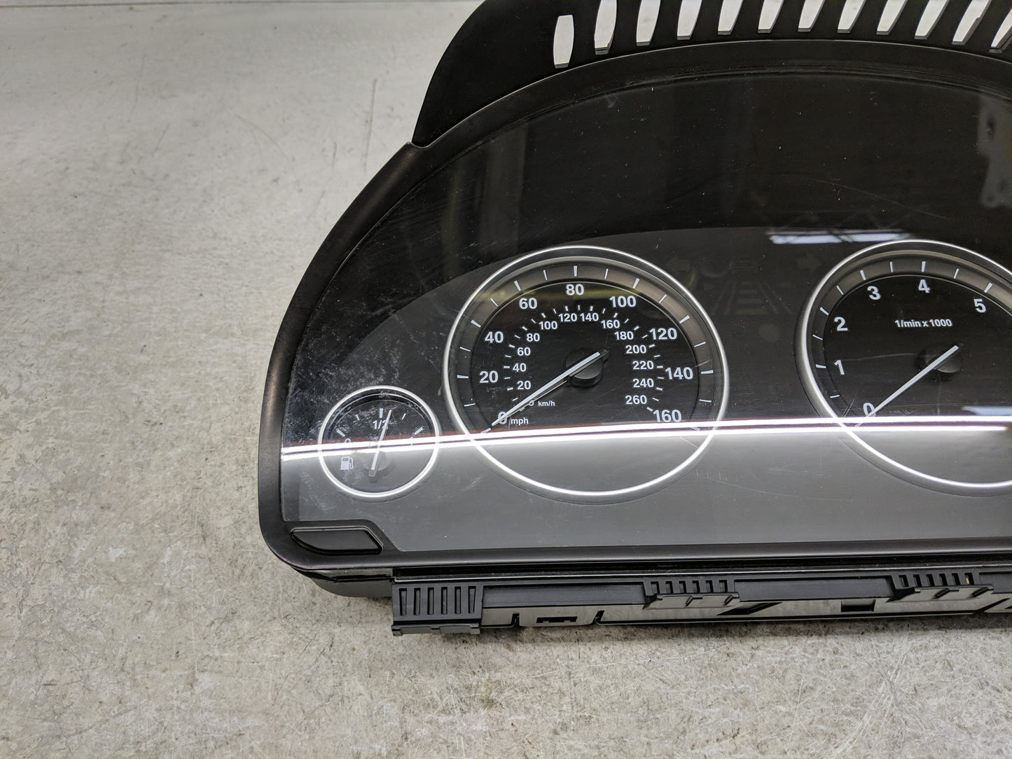 2011 Bmw 550i Instrument Cluster Speedometer Gauges P/N:258115 11 2059557-05, 9227611-01 Fits OEM Used Auto Parts - Oemuseda