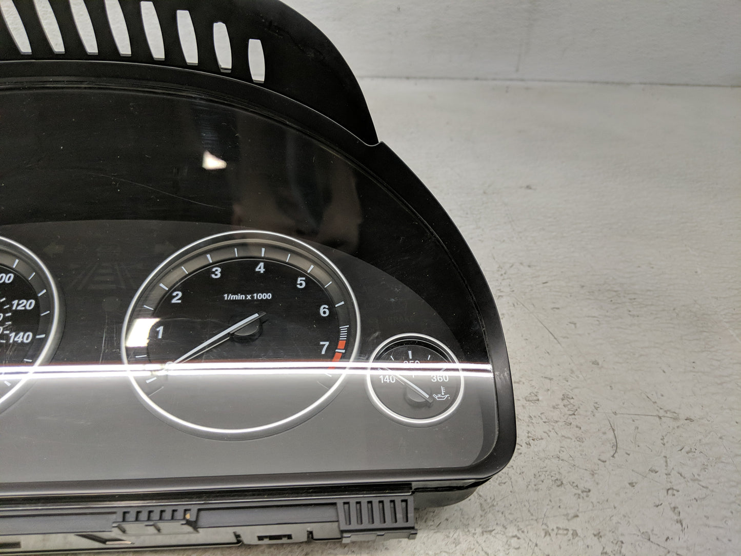 2011 Bmw 550i Instrument Cluster Speedometer Gauges P/N:258115 11 2059557-05, 9227611-01 Fits OEM Used Auto Parts - Oemuseda