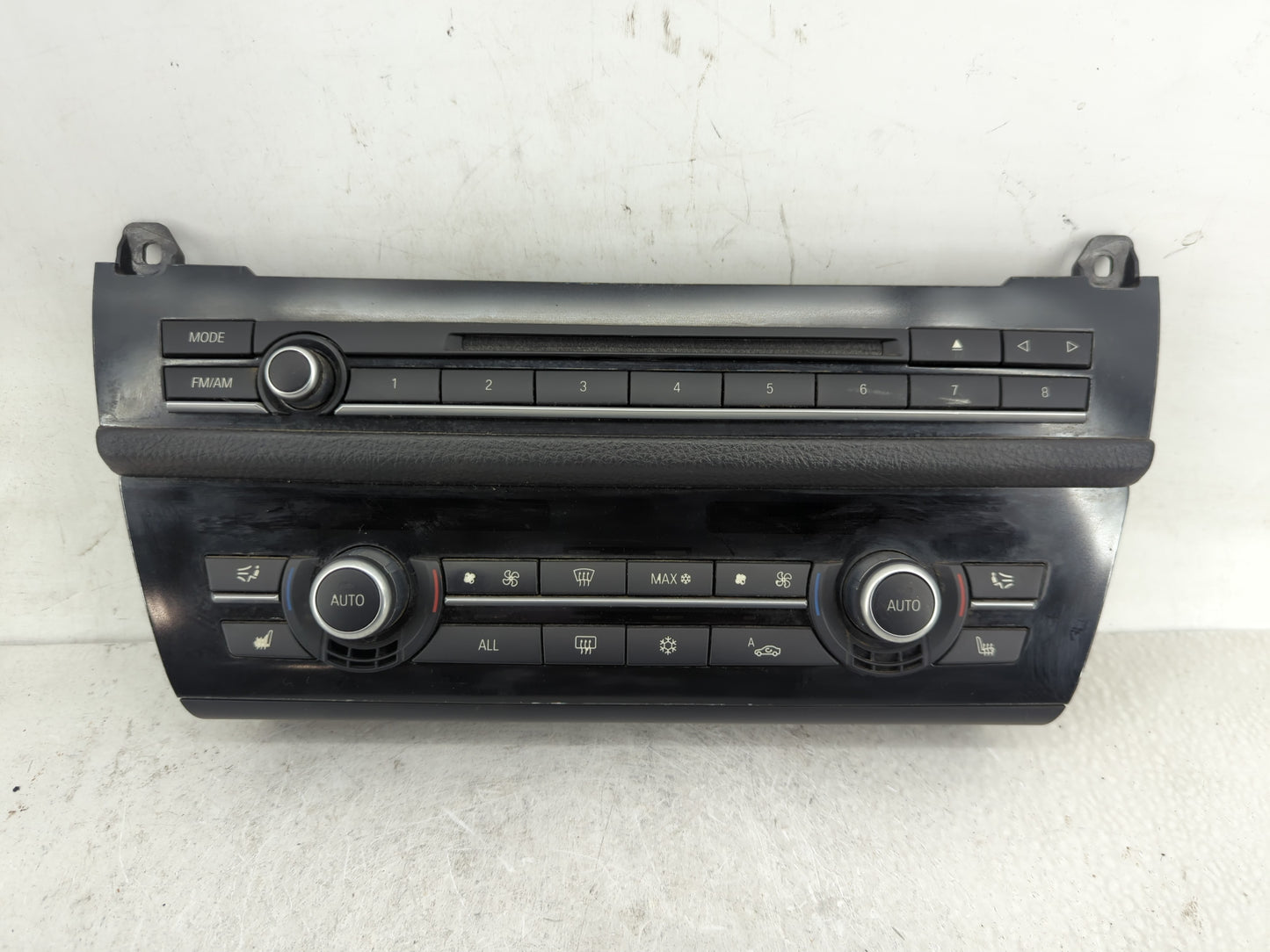 2011 Bmw 550i Radio AM FM Cd Player Receiver Replacement P/N:9236480-01 Fits Fits 2014 2015 2016 OEM Used Auto Parts - Oemus