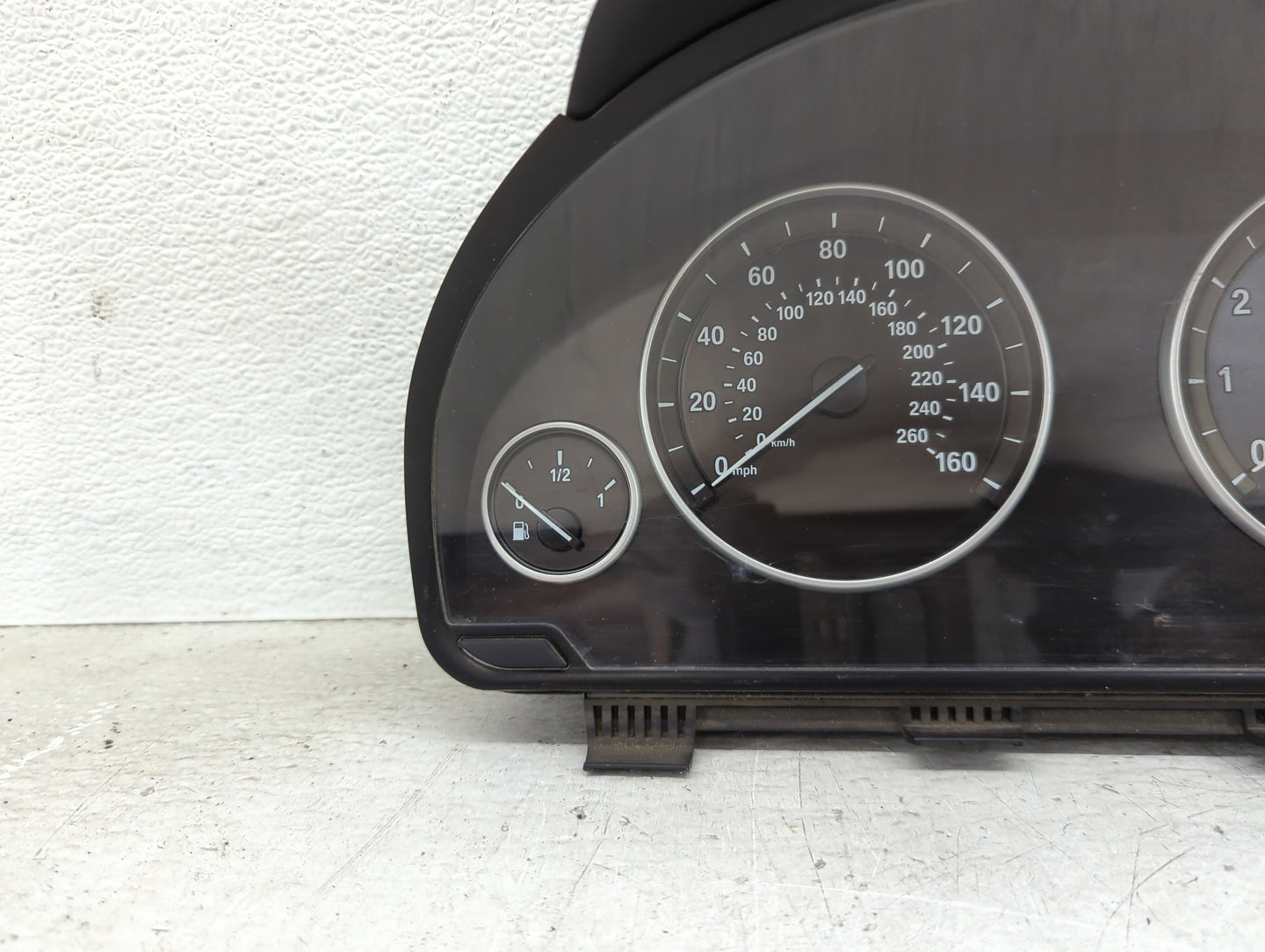 2011 Bmw 550i Instrument Cluster Speedometer Gauges P/N:9249342-01 2119947-06, 1000082933, 25811511 Miles:65K Fits OEM Used 