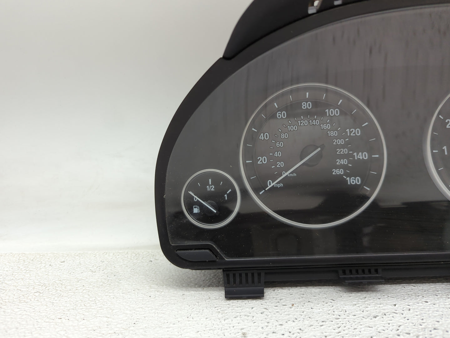 2011 Bmw 550i Instrument Cluster Speedometer Gauges P/N:2207050-04 9255587-01 Miles:156K Fits Fits 2010 OEM Used Auto Parts 