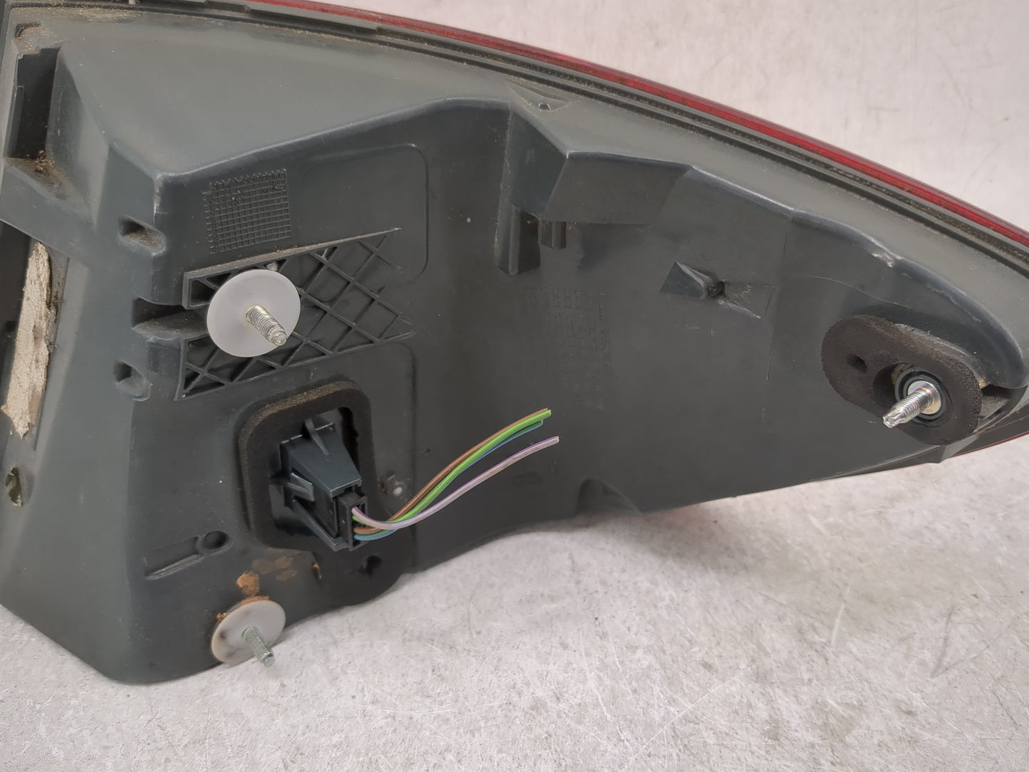 2011-2013 Bmw 550i Tail Light Assembly Driver Left OEM P/N:173462-01 Fits Fits 2011 2012 2013 OEM Used Auto Parts - Oemuseda
