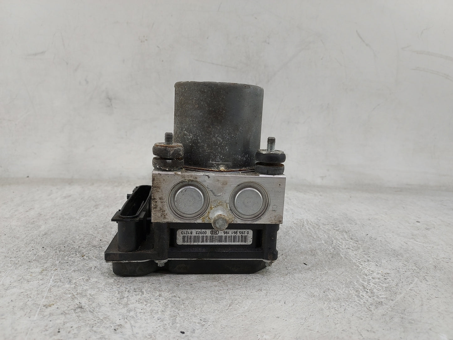 2011 Bmw 550i ABS Pump Control Module Replacement P/N:0265951186 0265251188, 34516L8190710 Fits OEM Used Auto Parts - Oemuse