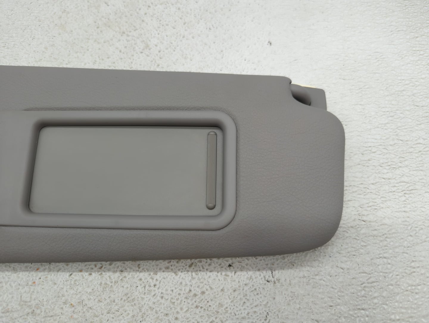 2011 Bmw 550i Sun Visor Shade Replacement Passenger Right Mirror Fits OEM Used Auto Parts - Oemusedautoparts1.com