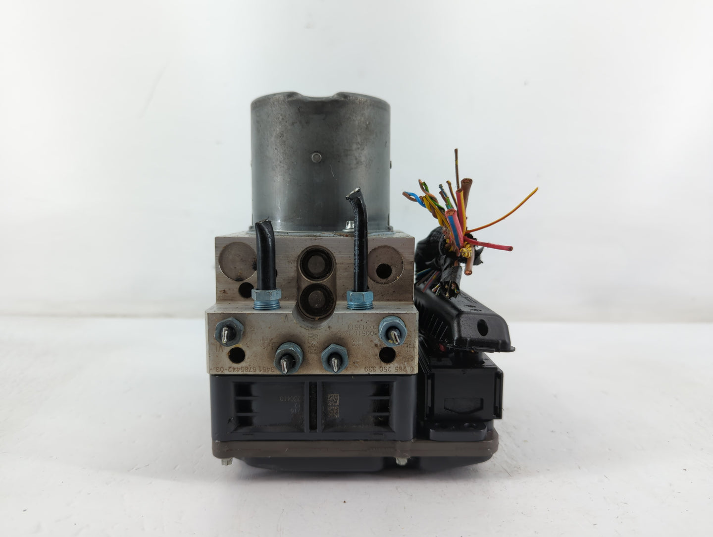 2011-2012 Bmw 550i ABS Pump Control Module Replacement P/N:10213510 0 265 250 339 Fits Fits 2011 2012 OEM Used Auto Parts - 