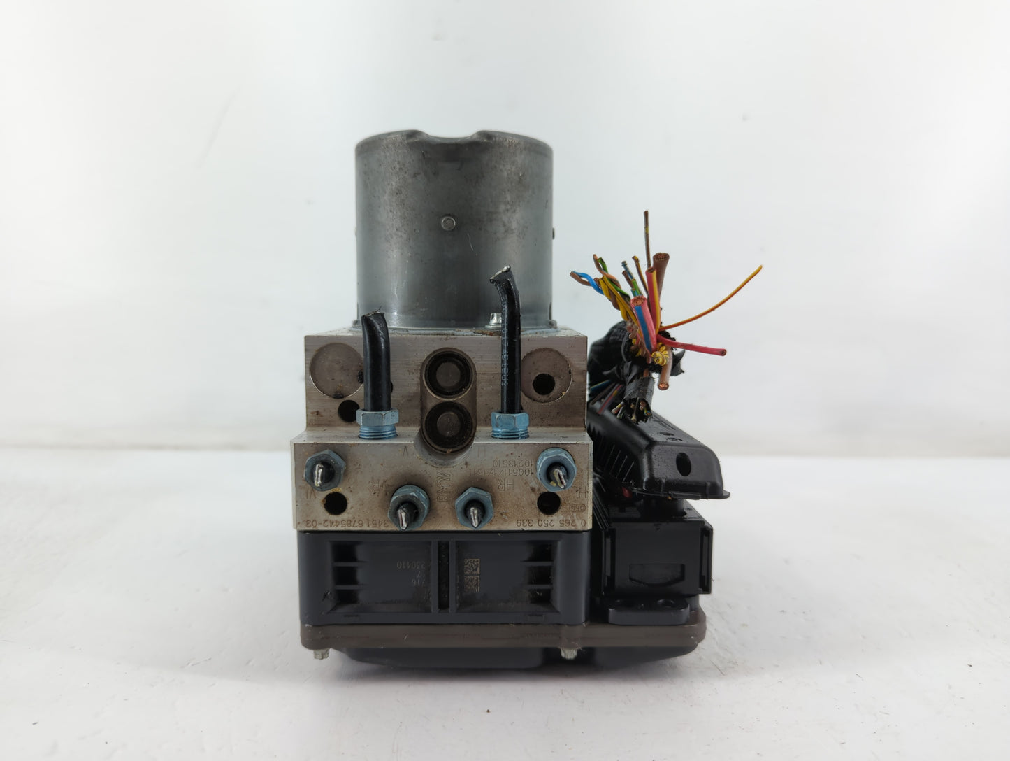 2011-2012 Bmw 550i ABS Pump Control Module Replacement P/N:10213510 0 265 250 339 Fits Fits 2011 2012 OEM Used Auto Parts - 