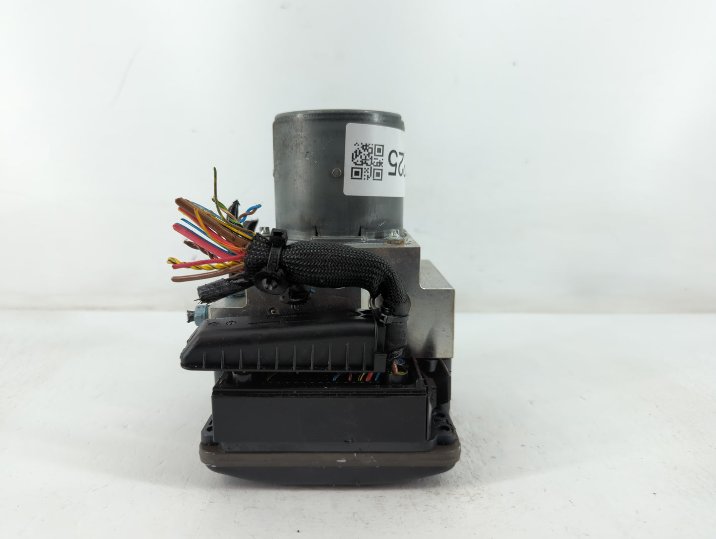 2011-2012 Bmw 550i ABS Pump Control Module Replacement P/N:10213510 0 265 250 339 Fits Fits 2011 2012 OEM Used Auto Parts - 