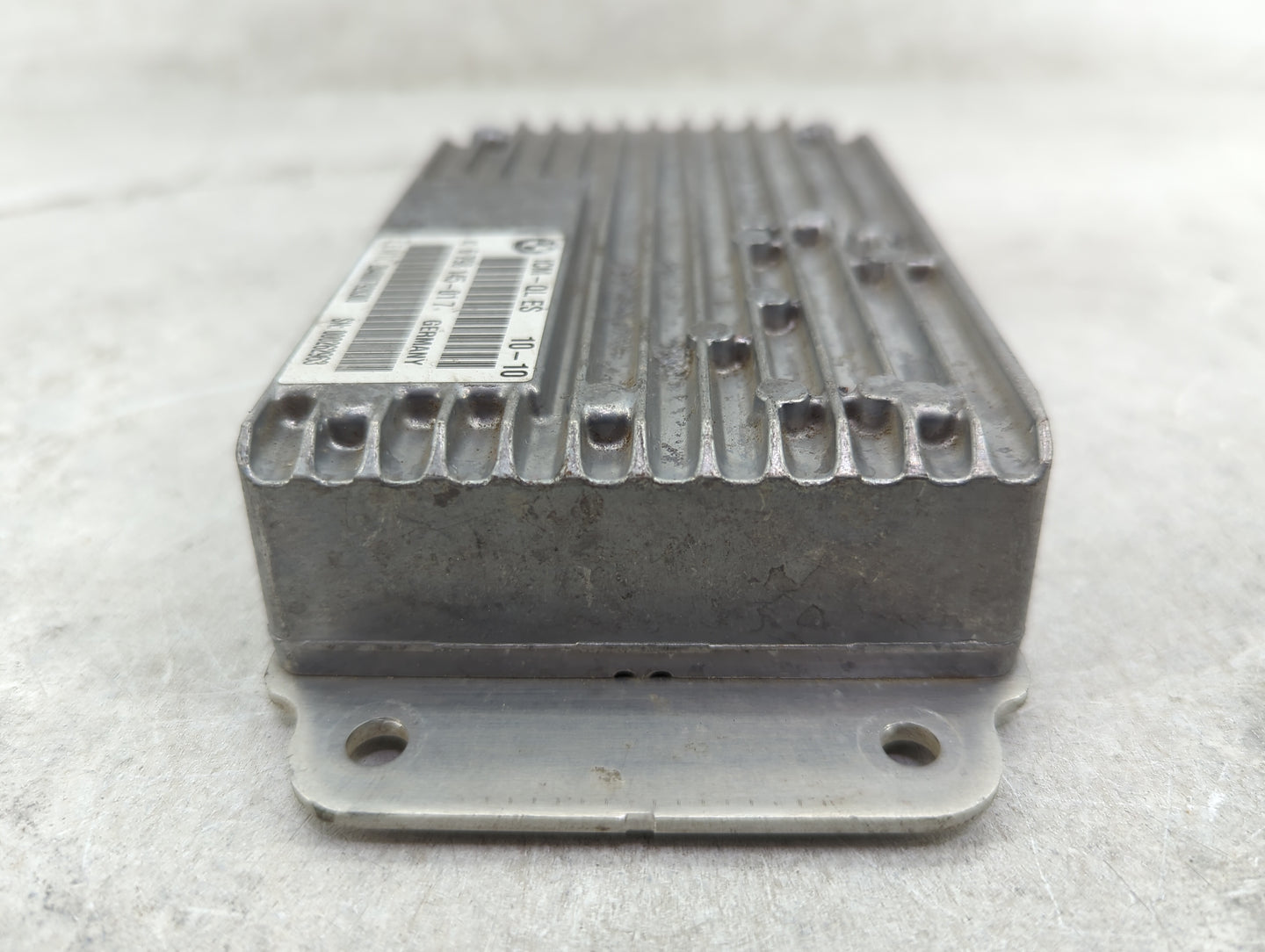 Bmw 740 Safety Restraint Srs Airbag Control Module - Oemusedautoparts1.com