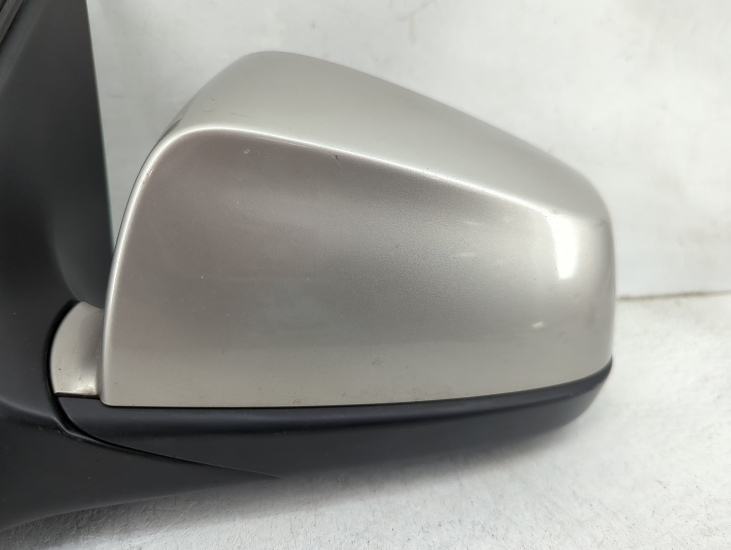 2011-2012 Bmw 740 Driver Side View Mirror - Left Door Mirror OEM Used - Oemusedautoparts1.com