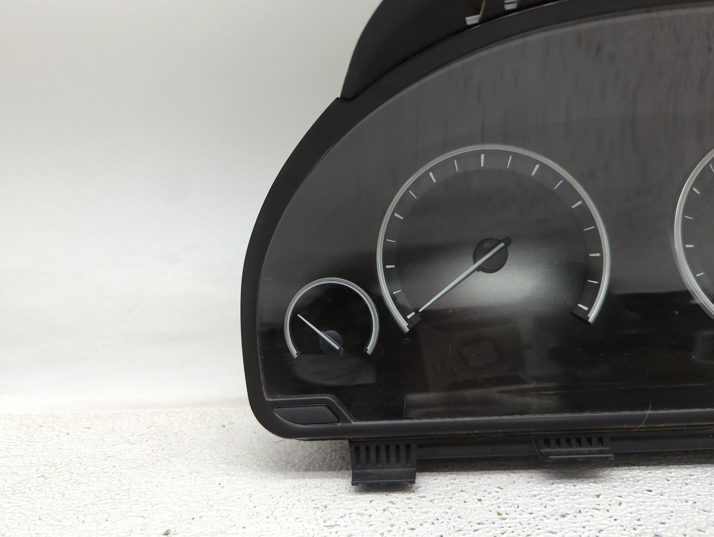 2011 Bmw 740 Instrument Cluster Speedometer Gauges P/N:9249574-01 0263688101, 173884-10 Miles:93K Fits Fits 2010 OEM Used Au