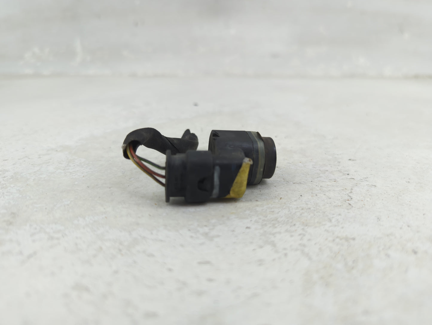 2011 Bmw 740 Front Park Assist Sensor Black 1456594 - Oemusedautoparts1.com
