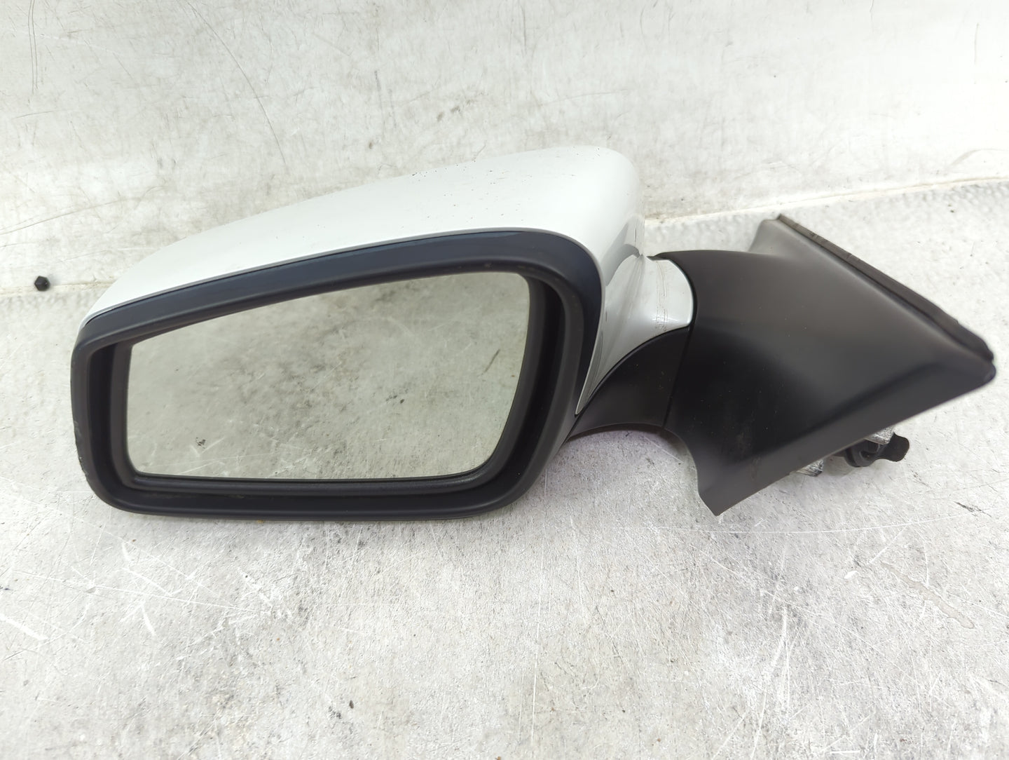 2011-2012 Bmw 740 Driver Side View Mirror - Left Door Mirror OEM Used - Oemusedautoparts1.com