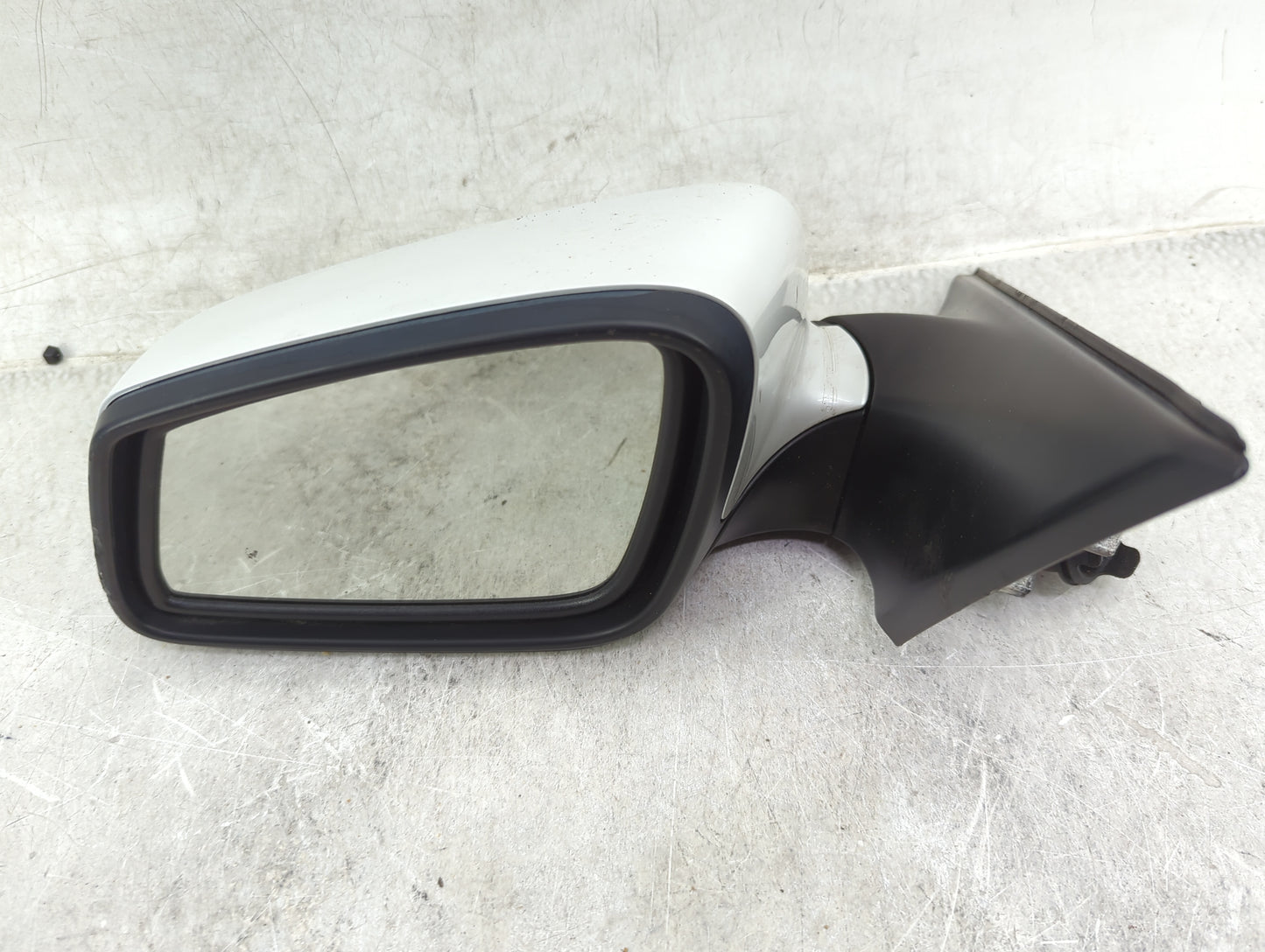 2011-2012 Bmw 740 Driver Side View Mirror - Left Door Mirror OEM Used - Oemusedautoparts1.com